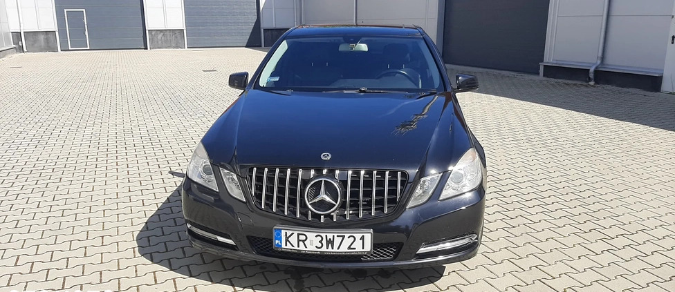 Mercedes-Benz Klasa E cena 49500 przebieg: 364500, rok produkcji 2011 z Kraków małe 154